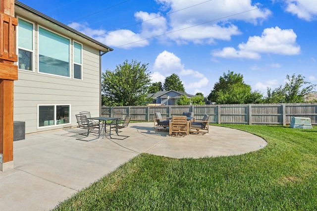 1901 N Amber Ridge St, Derby, KS 67037
