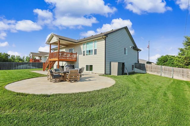 1901 N Amber Ridge St, Derby, KS 67037