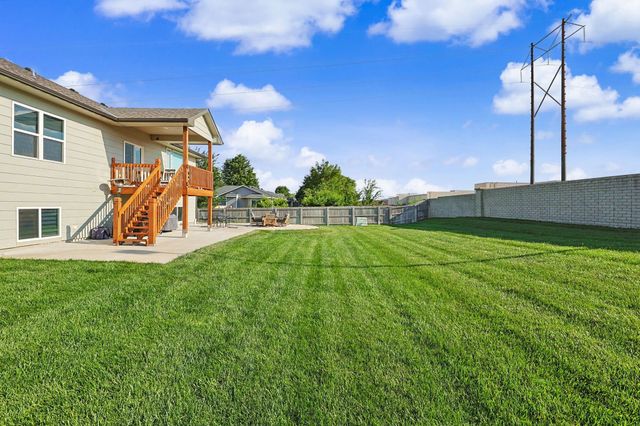 1901 N Amber Ridge St, Derby, KS 67037