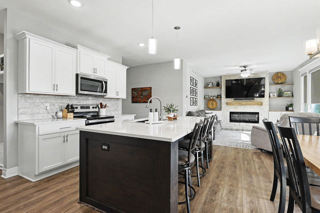 1901 N Amber Ridge St, Derby, KS 67037