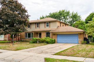 10 Millington Road, Pleasant Ridge, MI 48069