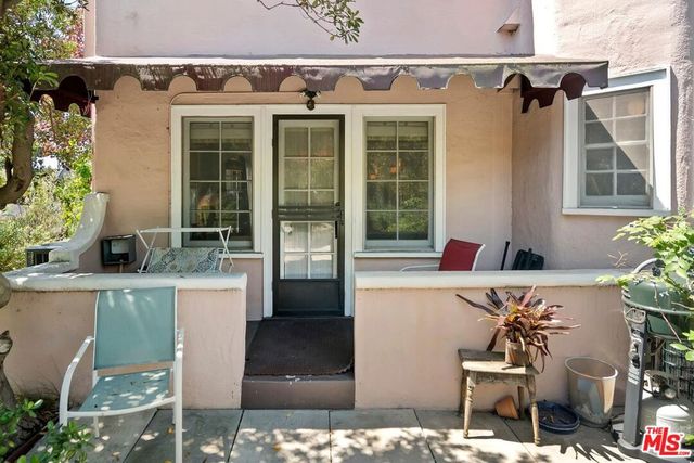 1107 S Citrus Avenue, Los Angeles, CA 90019