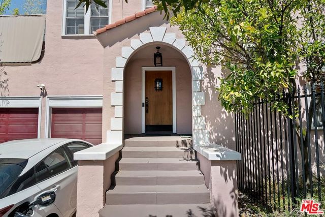 1107 S Citrus Avenue, Los Angeles, CA 90019