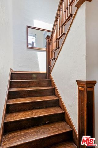 1107 S Citrus Avenue, Los Angeles, CA 90019