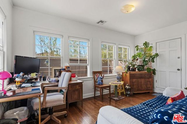 1107 S Citrus Avenue, Los Angeles, CA 90019
