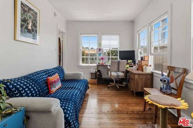 1107 S Citrus Avenue, Los Angeles, CA 90019