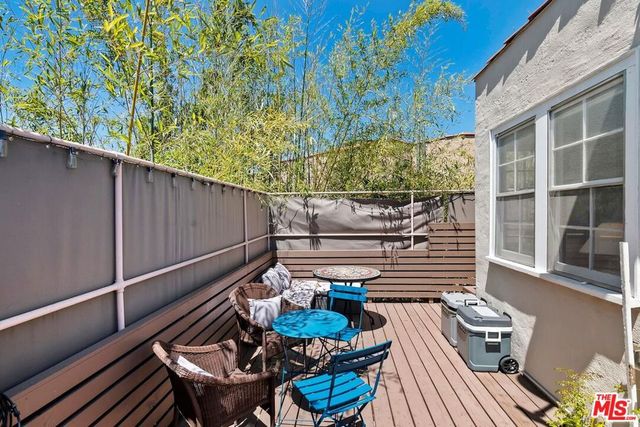 1107 S Citrus Avenue, Los Angeles, CA 90019