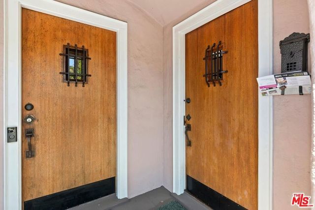 1107 S Citrus Avenue, Los Angeles, CA 90019