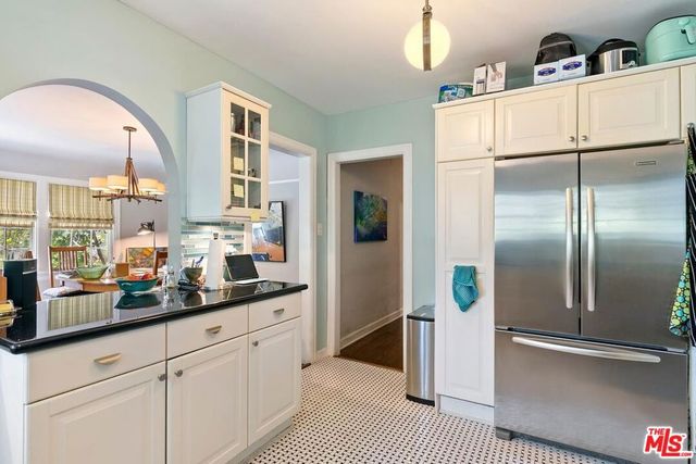 1107 S Citrus Avenue, Los Angeles, CA 90019