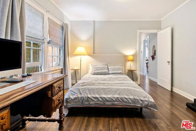 1107 S Citrus Avenue, Los Angeles, CA 90019