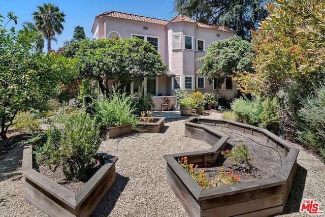 1107 S Citrus Avenue, Los Angeles, CA 90019