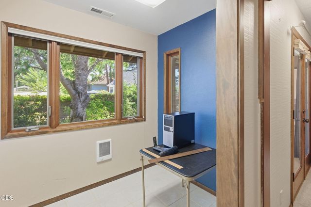 1325 NW Lawnridge Avenue, Grants Pass, OR 97526