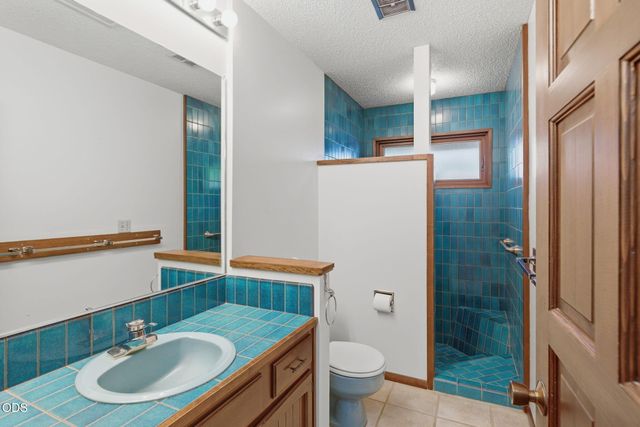 1325 NW Lawnridge Avenue, Grants Pass, OR 97526