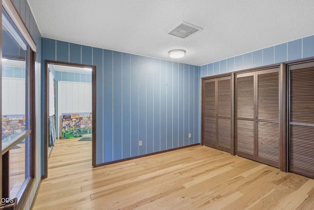 1325 NW Lawnridge Avenue, Grants Pass, OR 97526