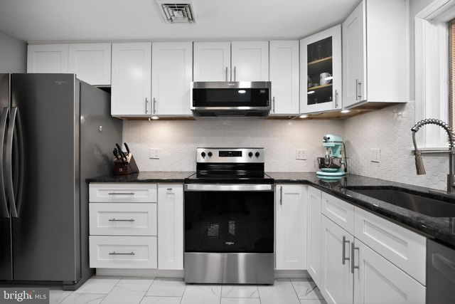 211 SPRING MOUNT RD, Schwenksville, PA 19473