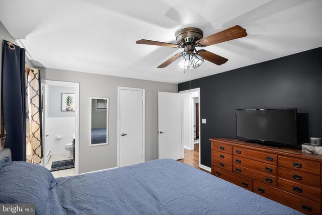 211 SPRING MOUNT RD, Schwenksville, PA 19473