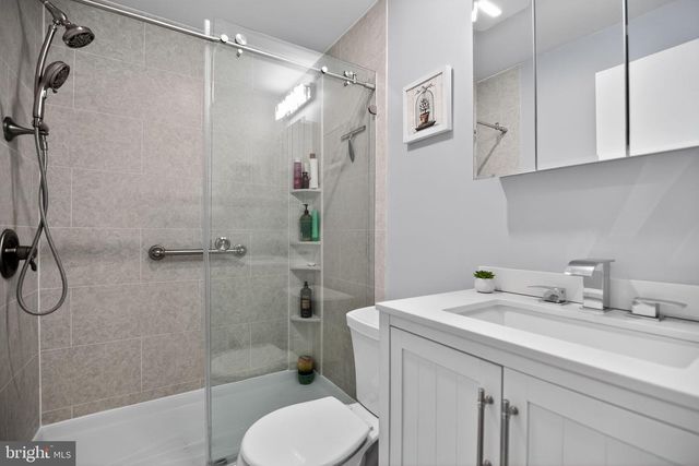 211 SPRING MOUNT RD, Schwenksville, PA 19473