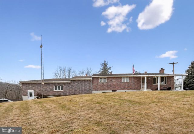 211 SPRING MOUNT RD, Schwenksville, PA 19473