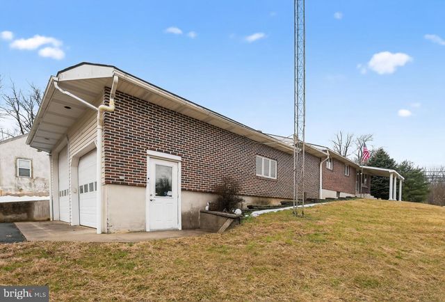 211 SPRING MOUNT RD, Schwenksville, PA 19473