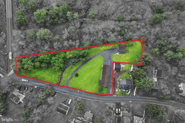 211 SPRING MOUNT RD, Schwenksville, PA 19473