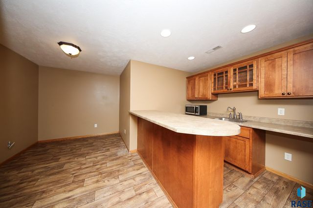 25569 470th Ave Avenue, Crooks, SD 57020