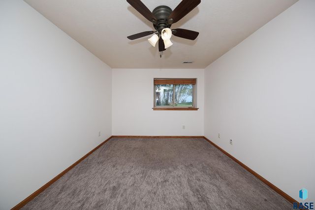 25569 470th Ave Avenue, Crooks, SD 57020