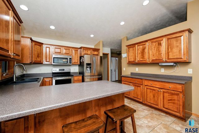 25569 470th Ave Avenue, Crooks, SD 57020