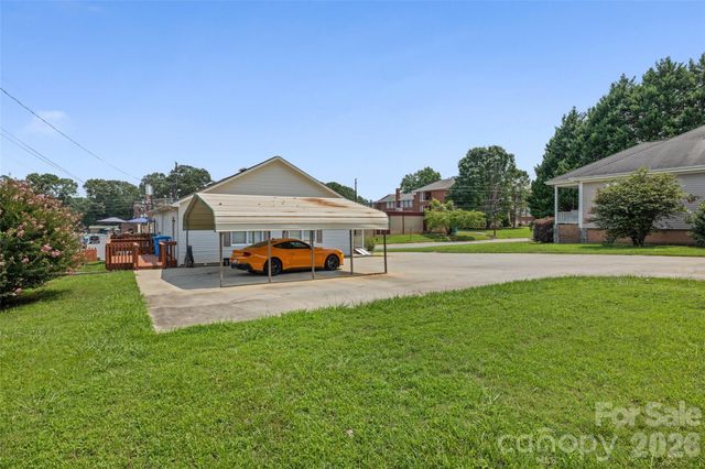 243 8th Avenue, Cramerton, NC 28032