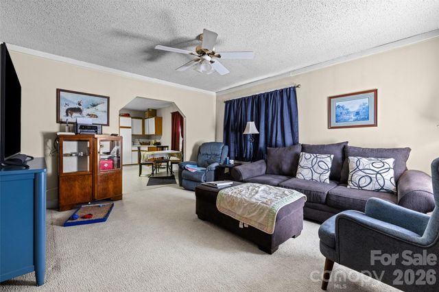 243 8th Avenue, Cramerton, NC 28032