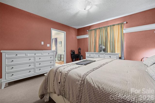 243 8th Avenue, Cramerton, NC 28032