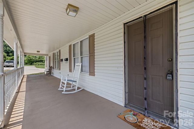 243 8th Avenue, Cramerton, NC 28032