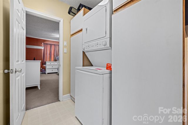 243 8th Avenue, Cramerton, NC 28032