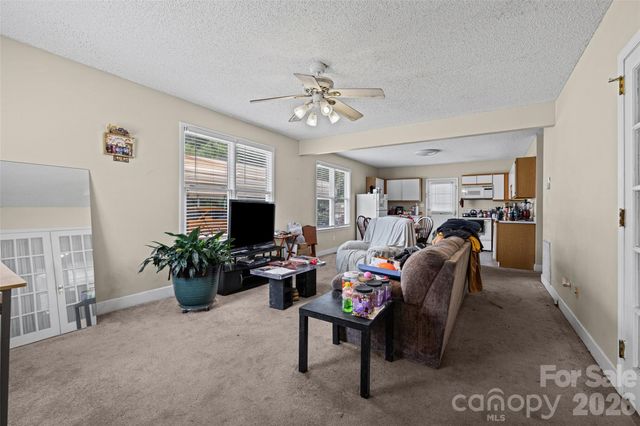 243 8th Avenue, Cramerton, NC 28032