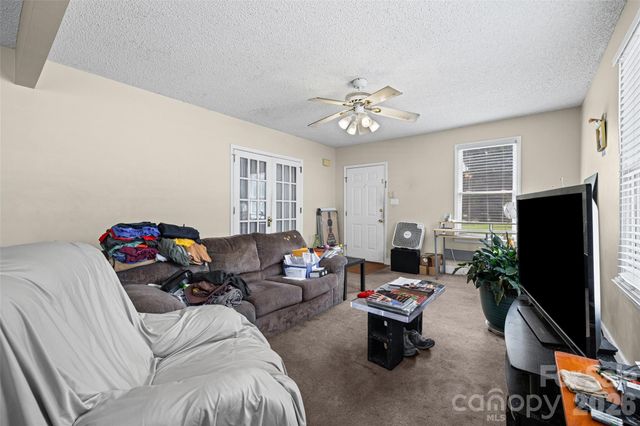 243 8th Avenue, Cramerton, NC 28032