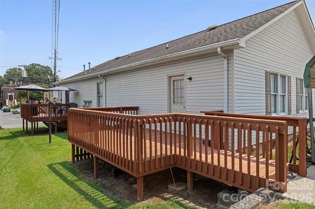 243 8th Avenue, Cramerton, NC 28032