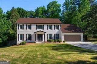 2368 Fenhurst Place, Dunwoody, GA 30338