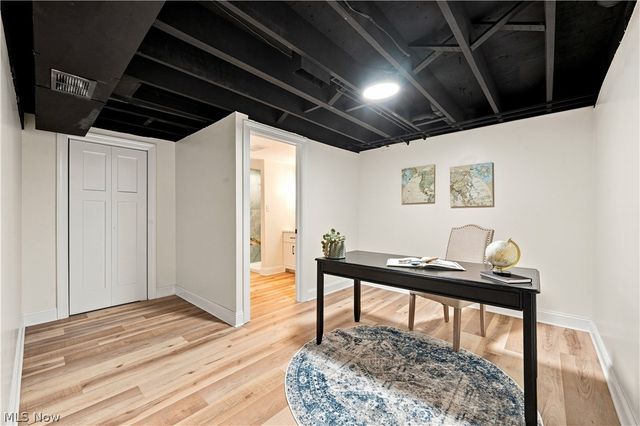 1990 Connect Road, Norton, OH 44203