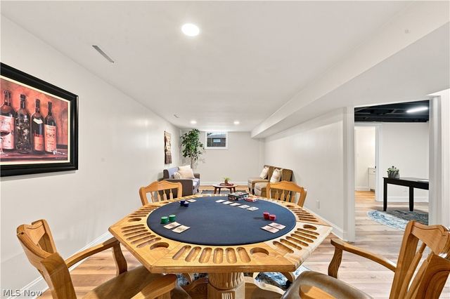 1990 Connect Road, Norton, OH 44203