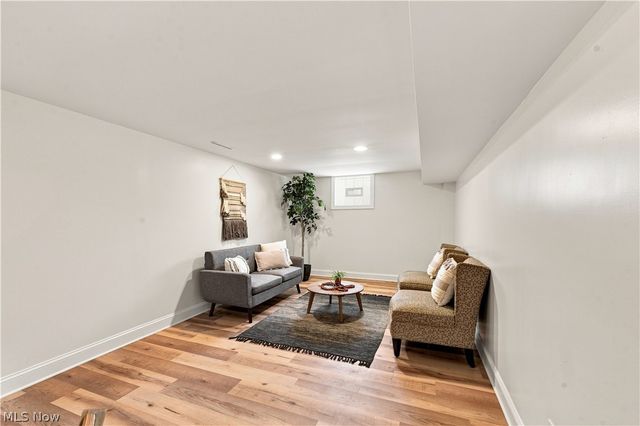 1990 Connect Road, Norton, OH 44203