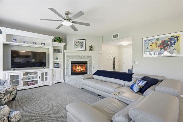 10809 Garden Mist Drive 2064, Las Vegas, NV 89135