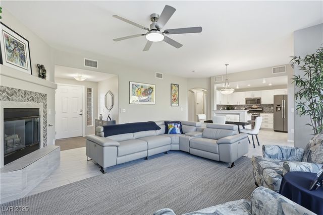 10809 Garden Mist Drive 2064, Las Vegas, NV 89135