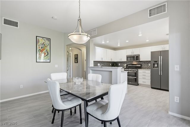 10809 Garden Mist Drive 2064, Las Vegas, NV 89135