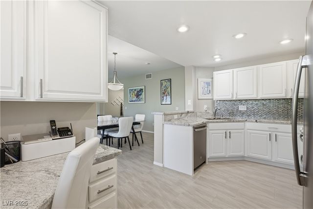 10809 Garden Mist Drive 2064, Las Vegas, NV 89135