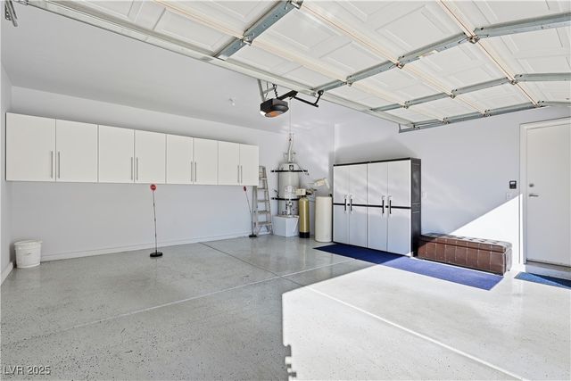 10809 Garden Mist Drive 2064, Las Vegas, NV 89135