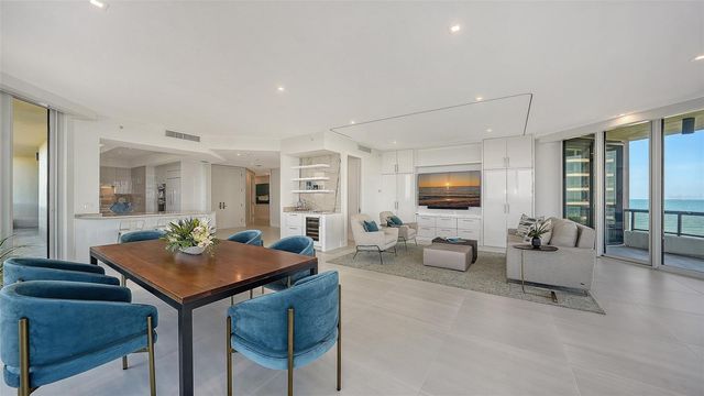 415 L AMBIANCE DRIVE E507, Longboat Key, FL 34228