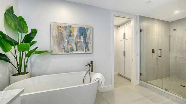 415 L AMBIANCE DRIVE E507, Longboat Key, FL 34228