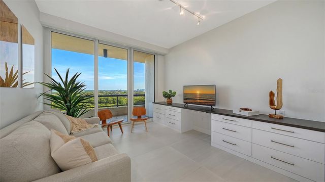 415 L AMBIANCE DRIVE E507, Longboat Key, FL 34228