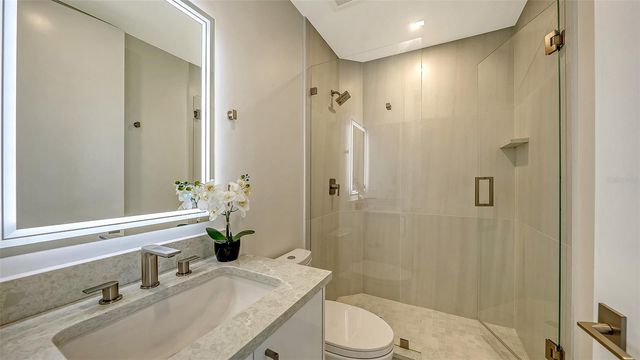 415 L AMBIANCE DRIVE E507, Longboat Key, FL 34228