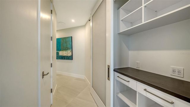 415 L AMBIANCE DRIVE E507, Longboat Key, FL 34228