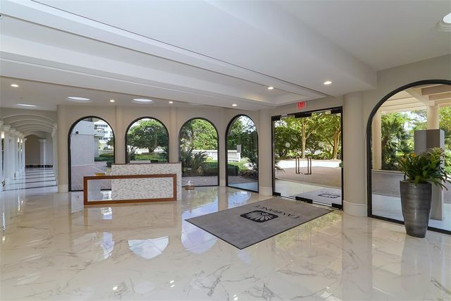 415 L AMBIANCE DRIVE E507, Longboat Key, FL 34228